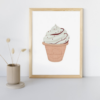 Poster ijsje - IJs in ijswafel bakje - Printable. Kleurrijke kinderkamer decoratie. Vrolijke, zoete, kleurige decoratie. IJsjes thema kinderkamer. Kinderkamer met ijsjes thema of snoepjes thema. Speelhoek decoratie.