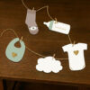 Geboorte slinger maken. Geboorte versiering neutraal. Babyshower versiering groen. DIY slinger.