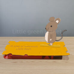 Ik piep er tussenuit traktatie printable voor ontbijtkoek. Ontbijtkoek traktatie. Ik piep er tussenuit traktatie. Traktatie printen. Muis traktatie. Kaas traktatie.