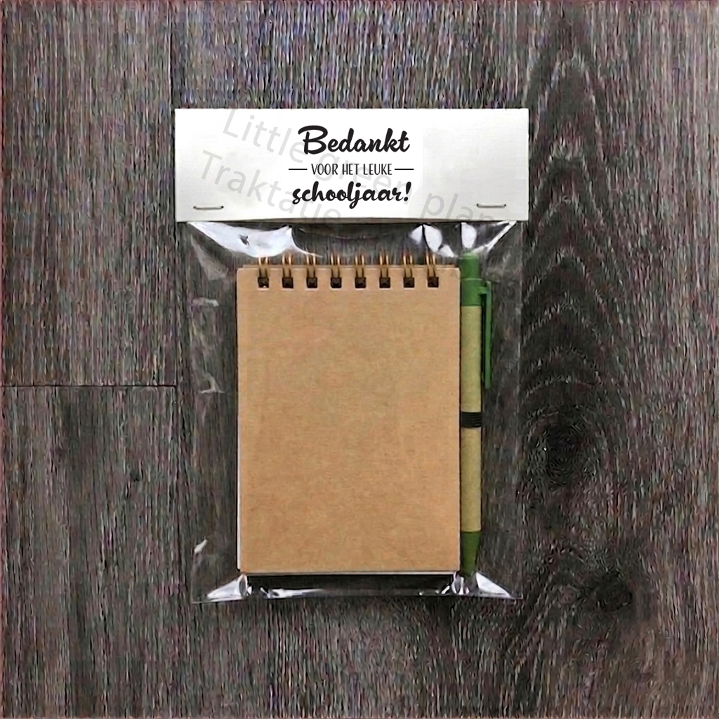Juf en meester bedankje - Bedankt voor het leuke schooljaar - Labels - Printable. Juffendag cadeautje maken. Meester cadeautje. Bedankt juf.